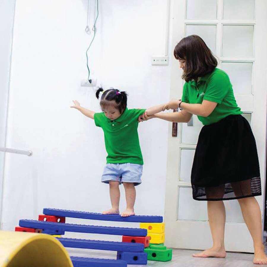 Mẫu Đồng Phục Giáo Viên Mầm Non 01